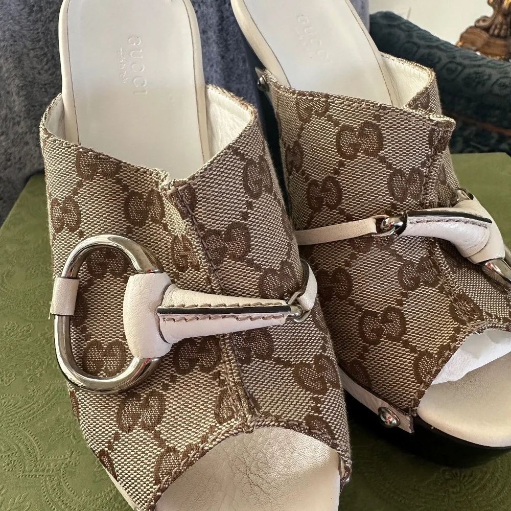 GUCCI HEELS - Picture 4 of 6